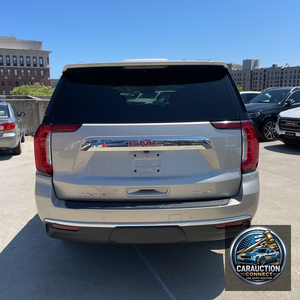 2023 GMC Yukon SLT