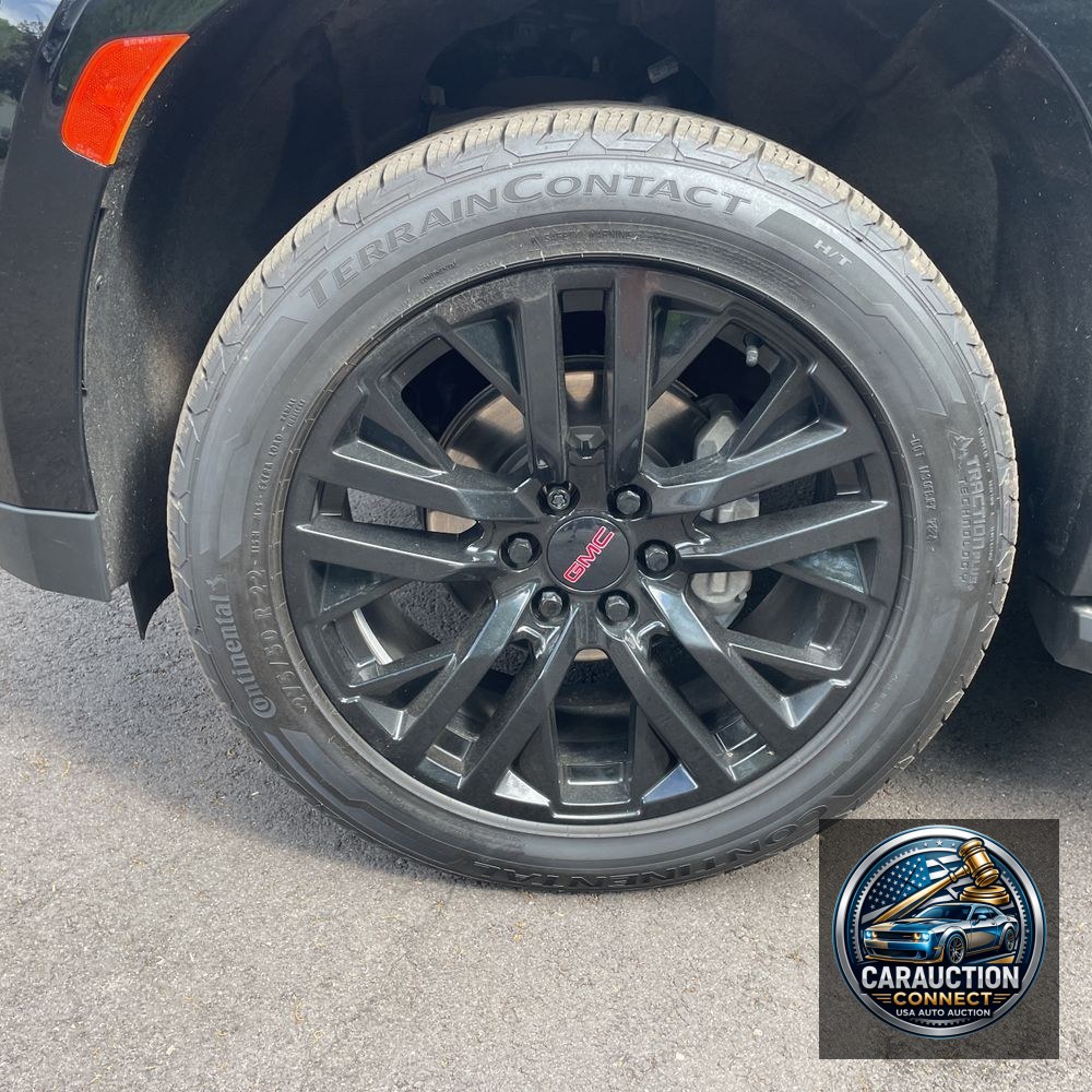 2023 GMC Yukon SLT