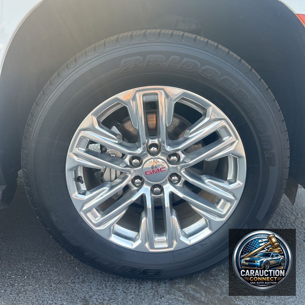 2022 GMC Yukon SLT