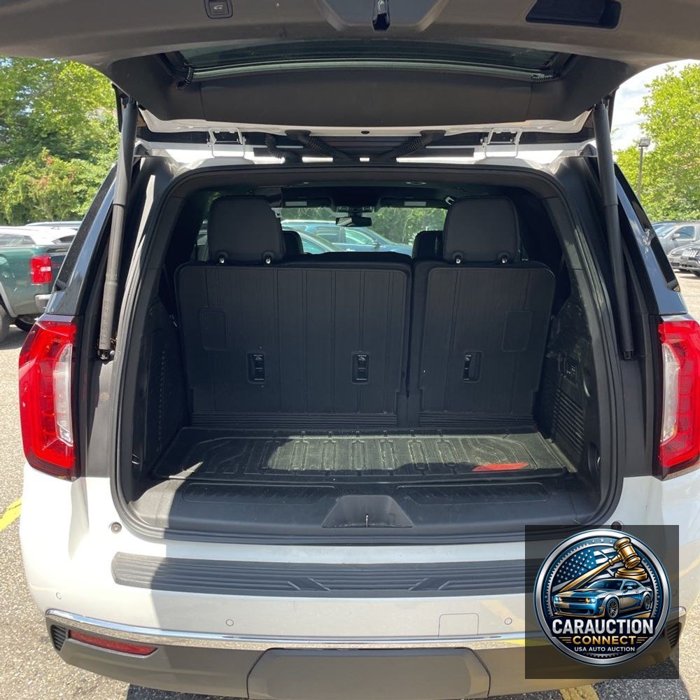 2022 GMC Yukon SLT