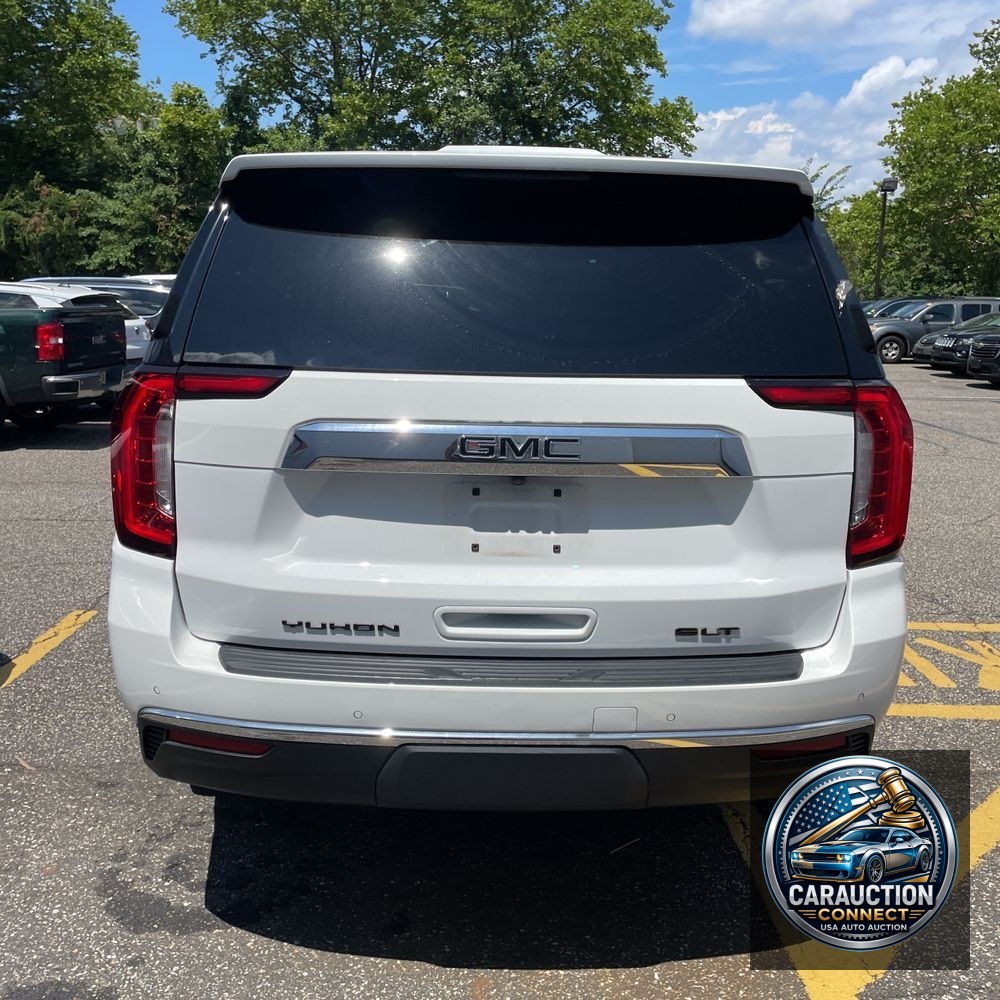 2022 GMC Yukon SLT