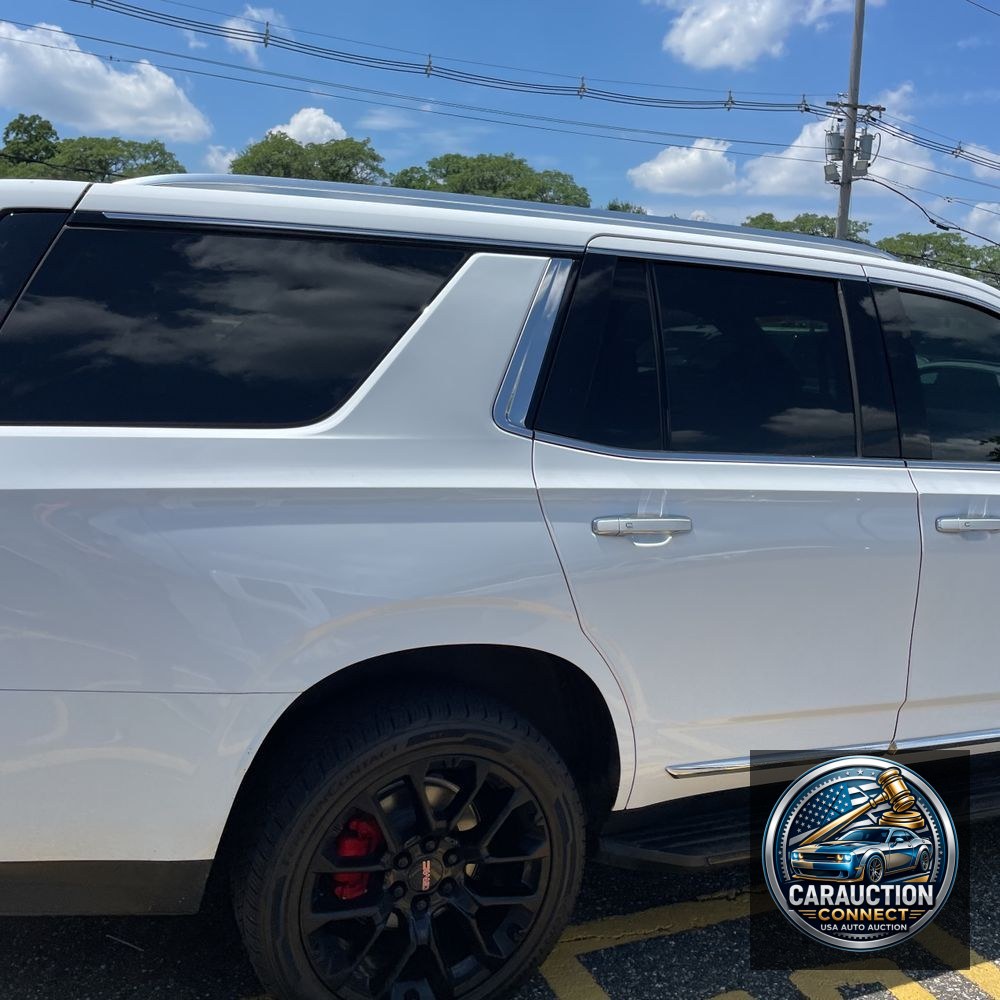 2022 GMC Yukon SLT
