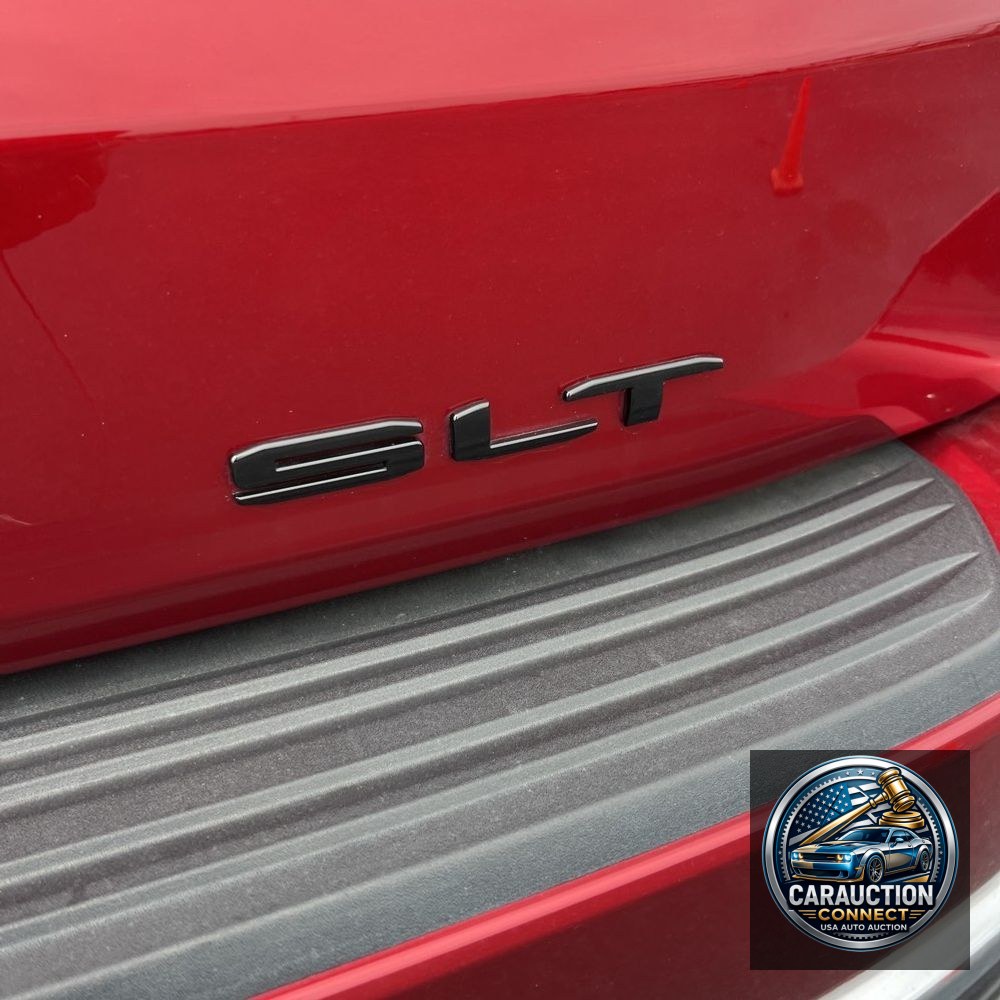 2023 GMC Yukon SLT