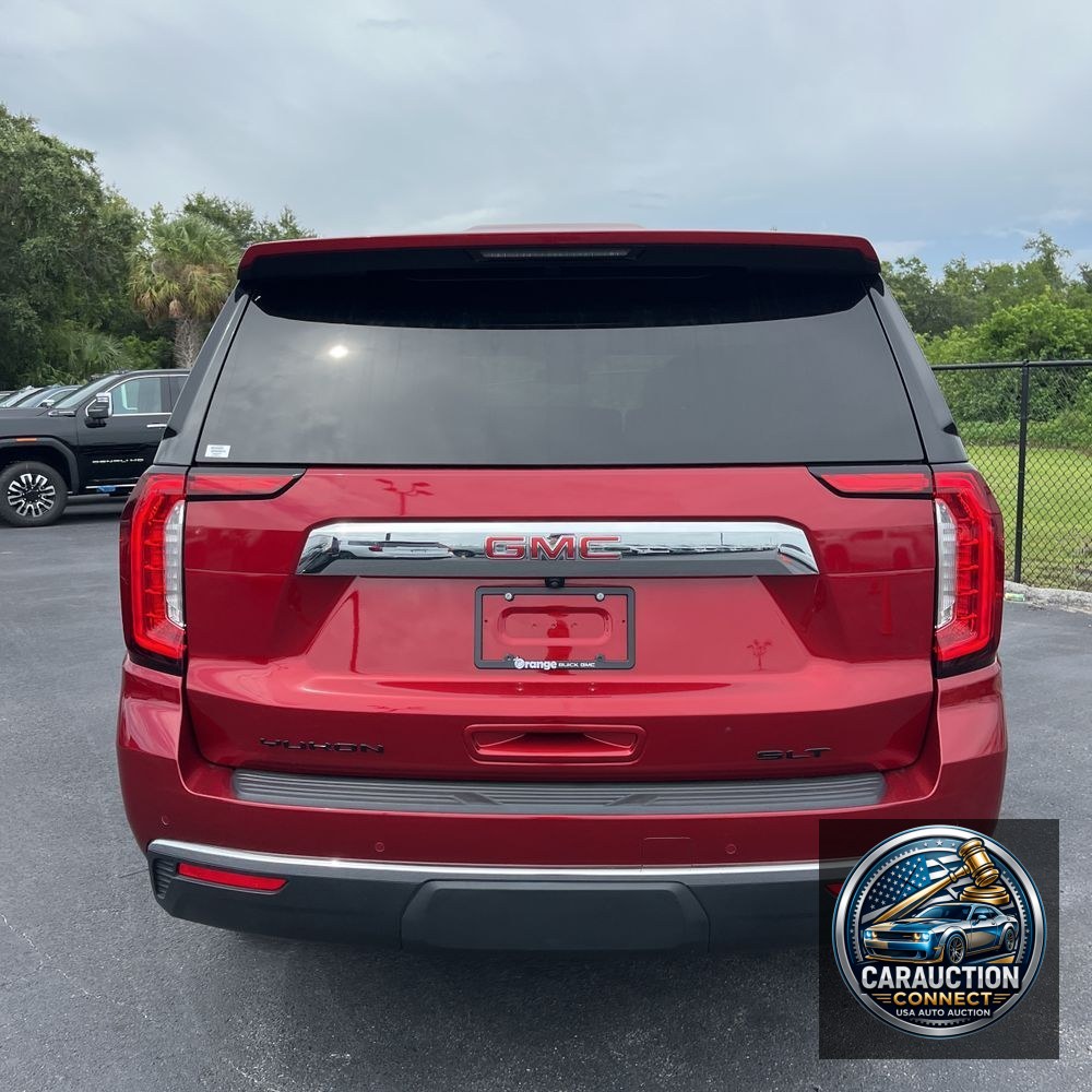 2023 GMC Yukon SLT