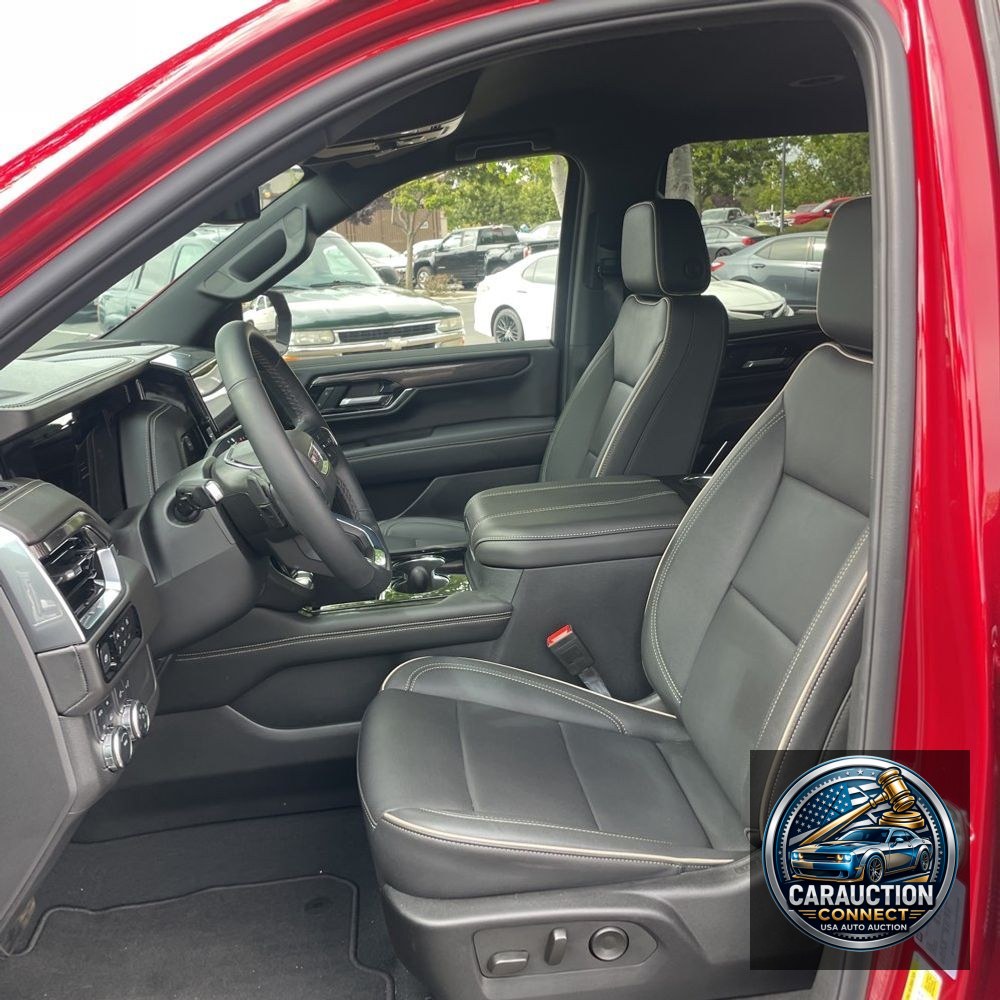 2025 GMC Yukon Elevation