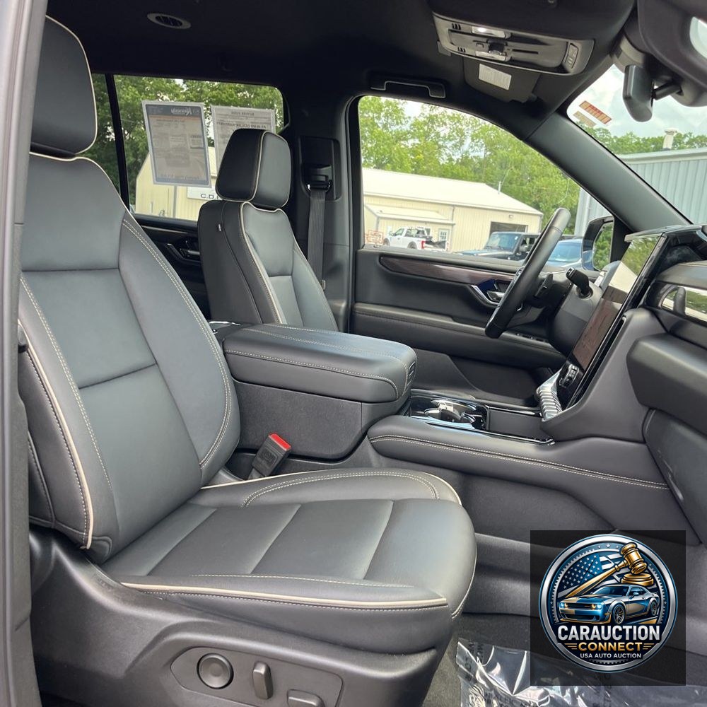 2025 GMC Yukon Elevation