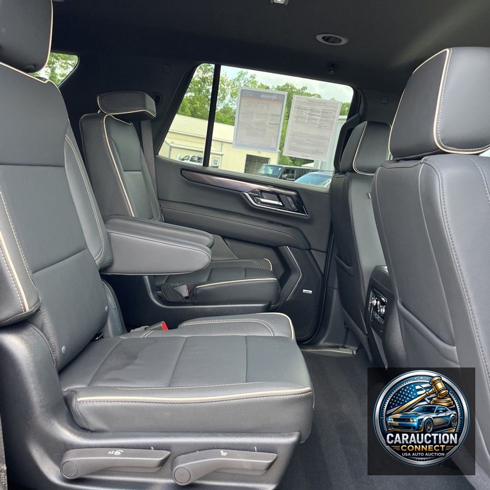 2025 GMC Yukon Elevation