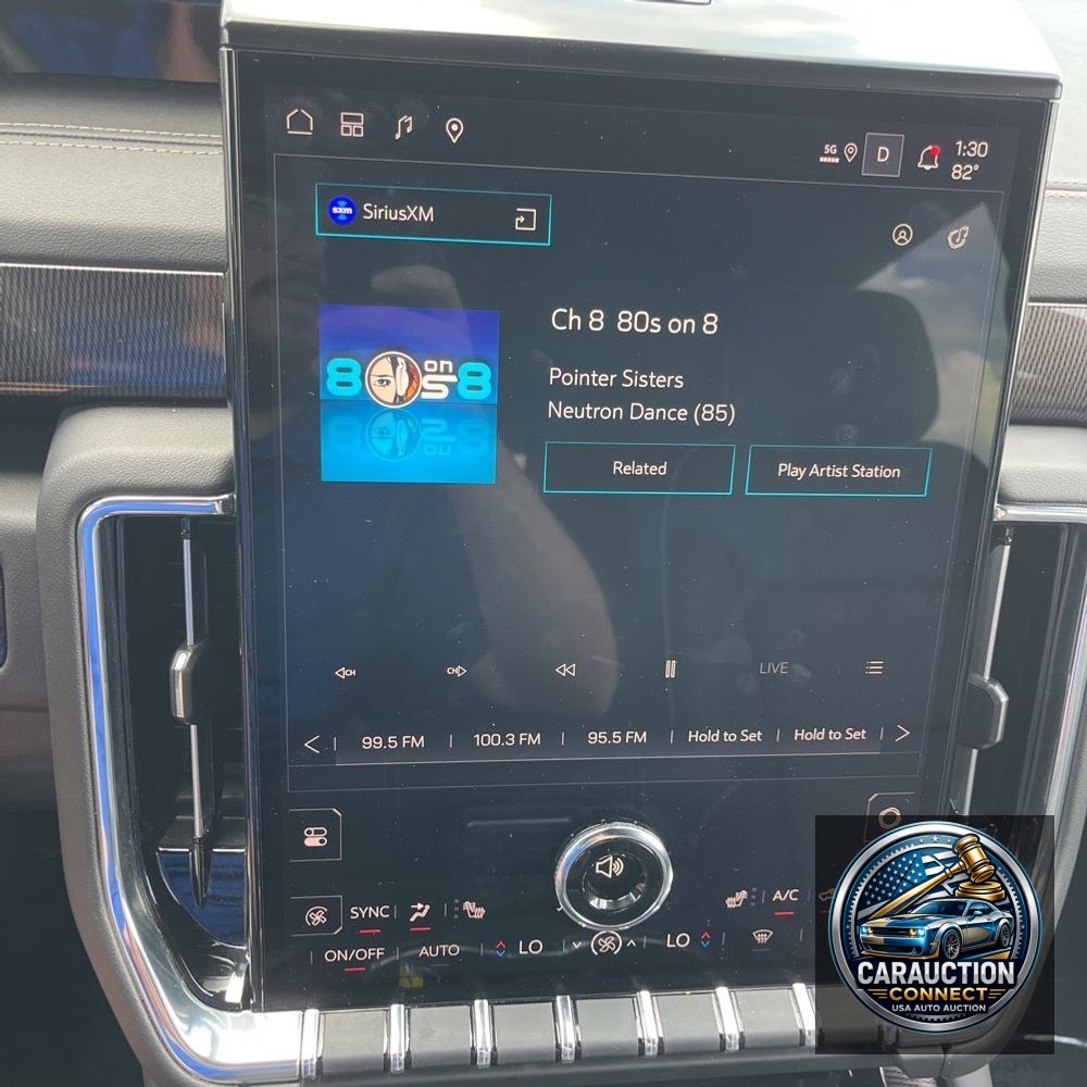 2025 GMC Yukon Elevation