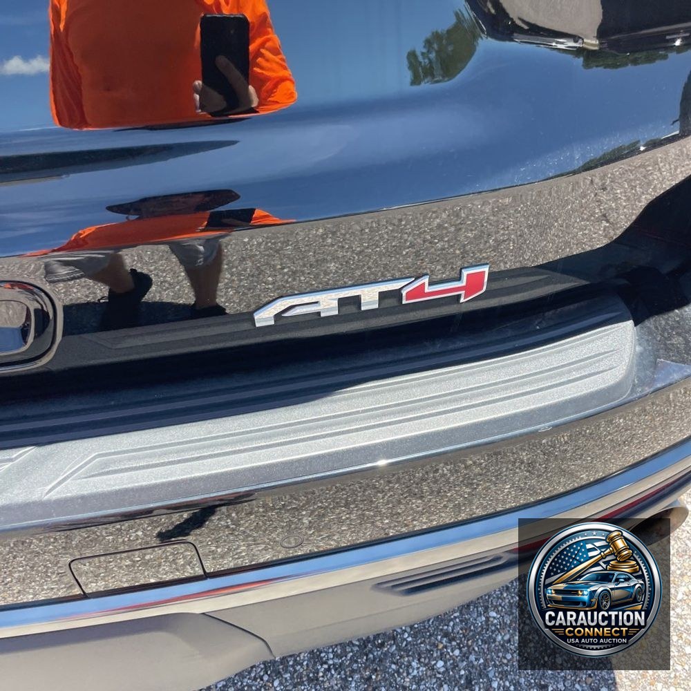 2023 GMC Yukon AT4