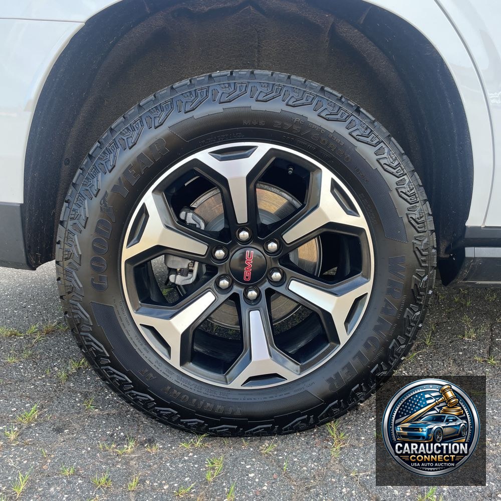 2025 GMC Yukon AT4