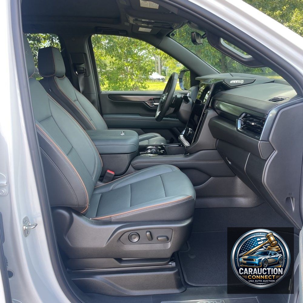 2025 GMC Yukon AT4