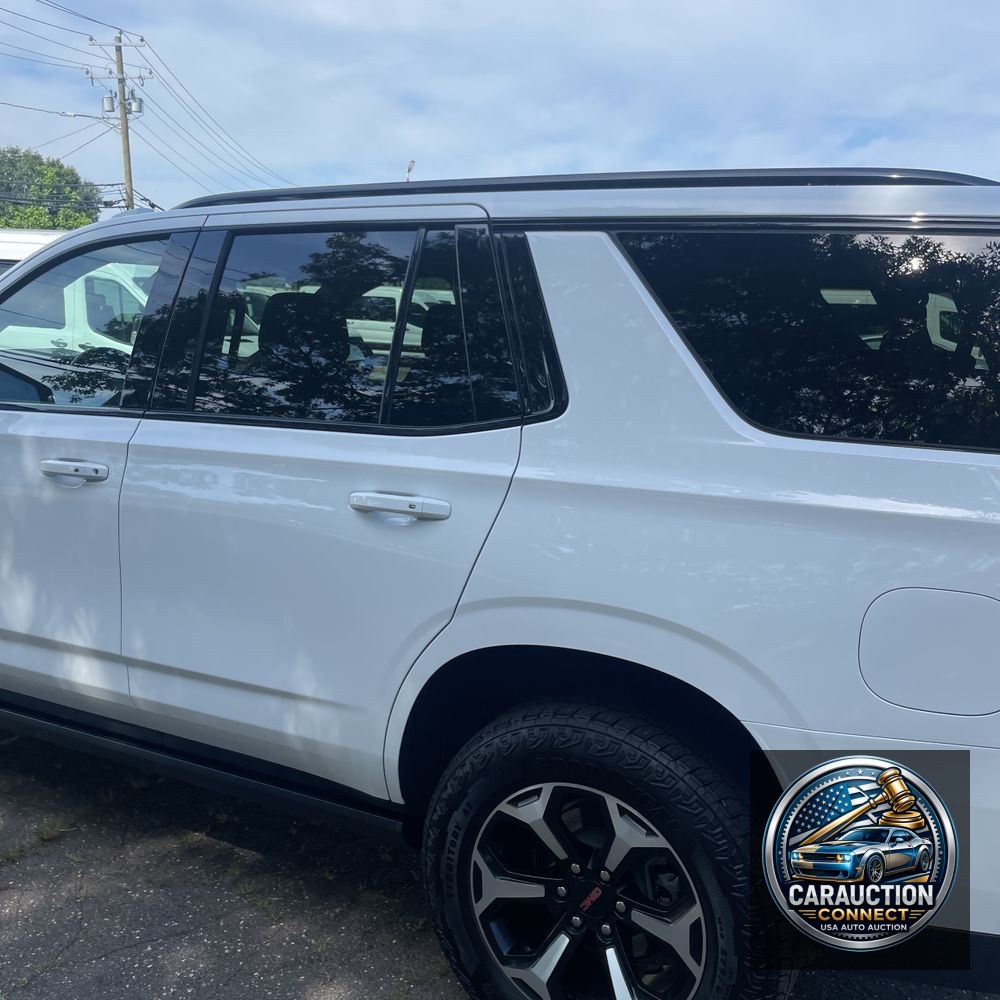 2025 GMC Yukon AT4