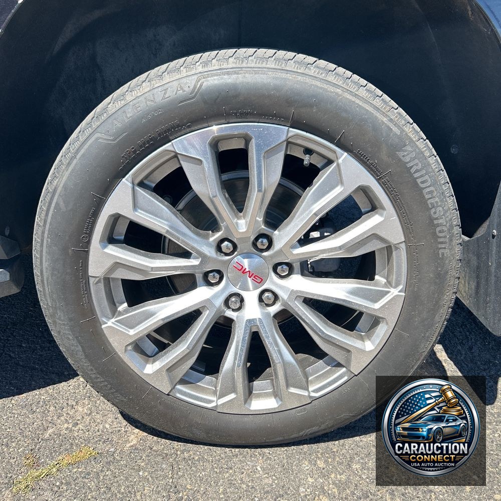 2022 GMC Yukon Denali