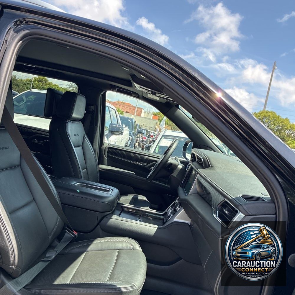 2023 GMC Yukon Denali