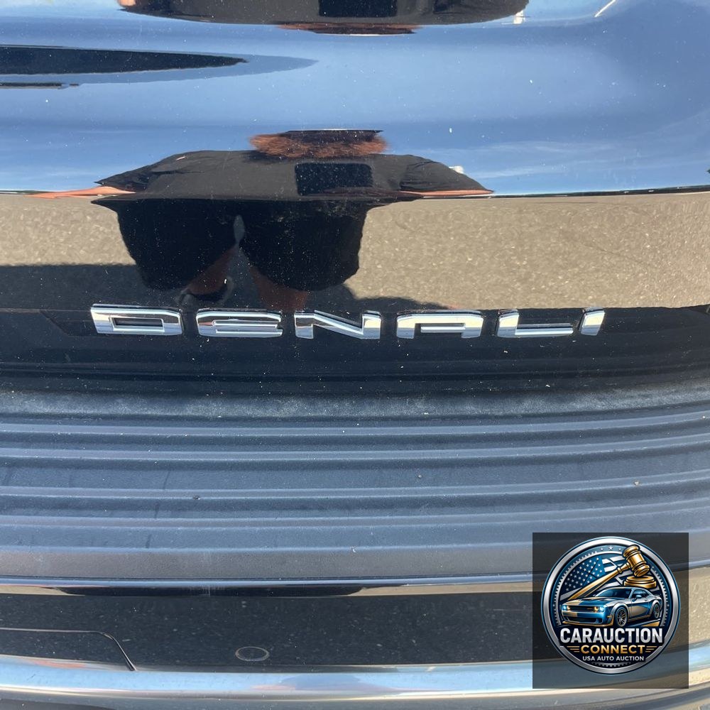 2022 GMC Yukon Denali
