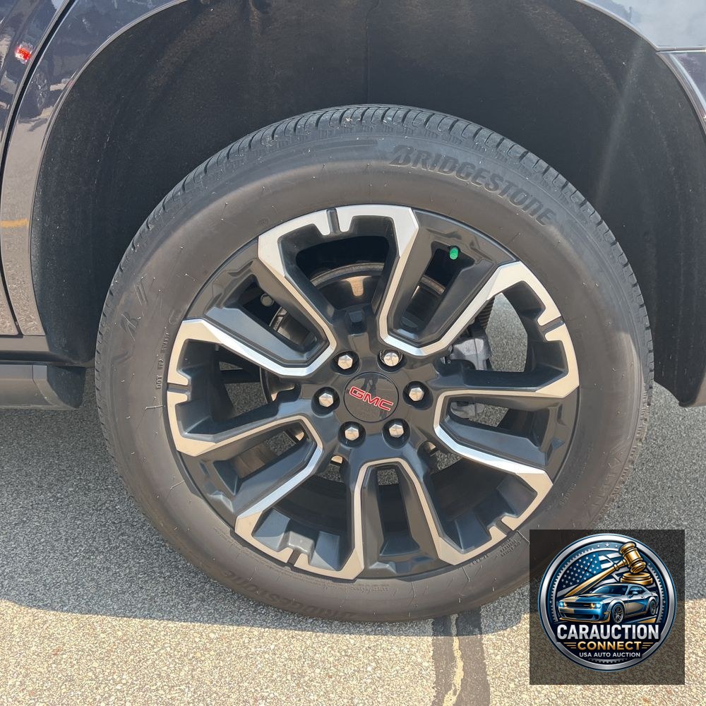 2024 GMC Yukon Denali