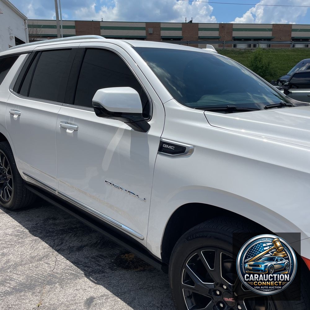 2023 GMC Yukon Denali