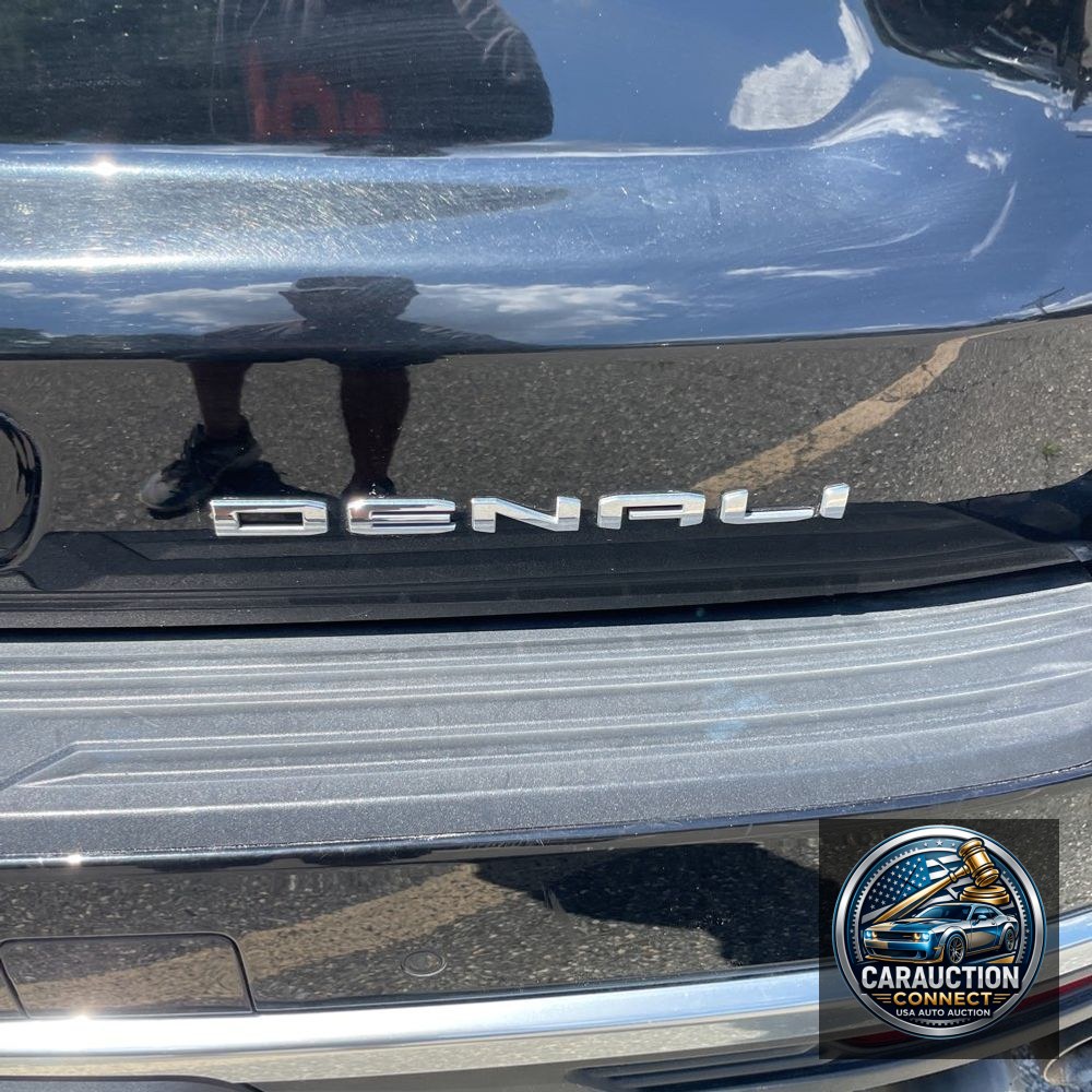2022 GMC Yukon Denali
