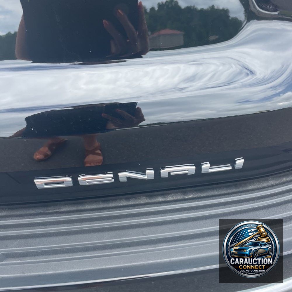 2022 GMC Yukon Denali