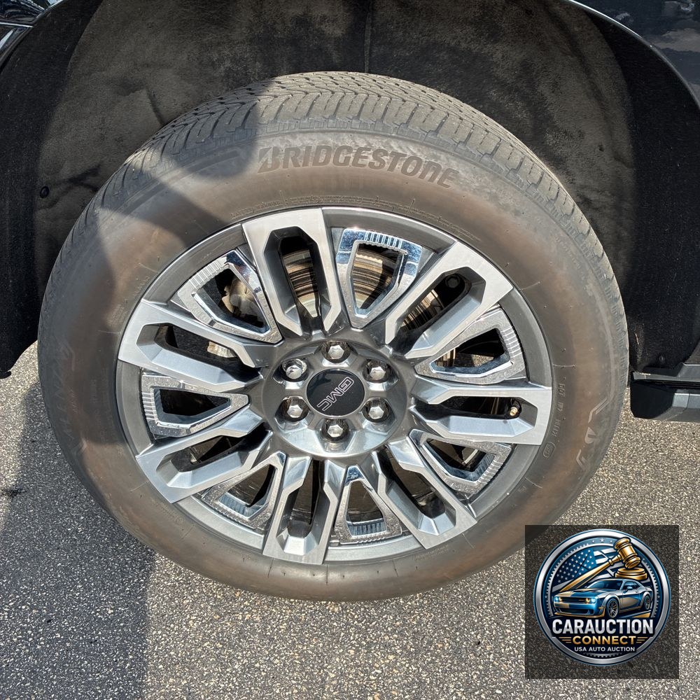 2023 GMC Yukon Denali Ultimate