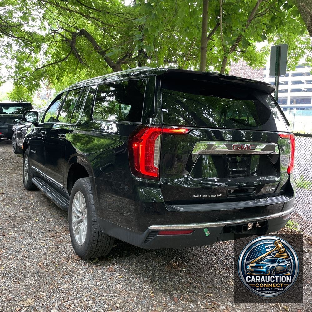 2023 GMC Yukon XL SLT