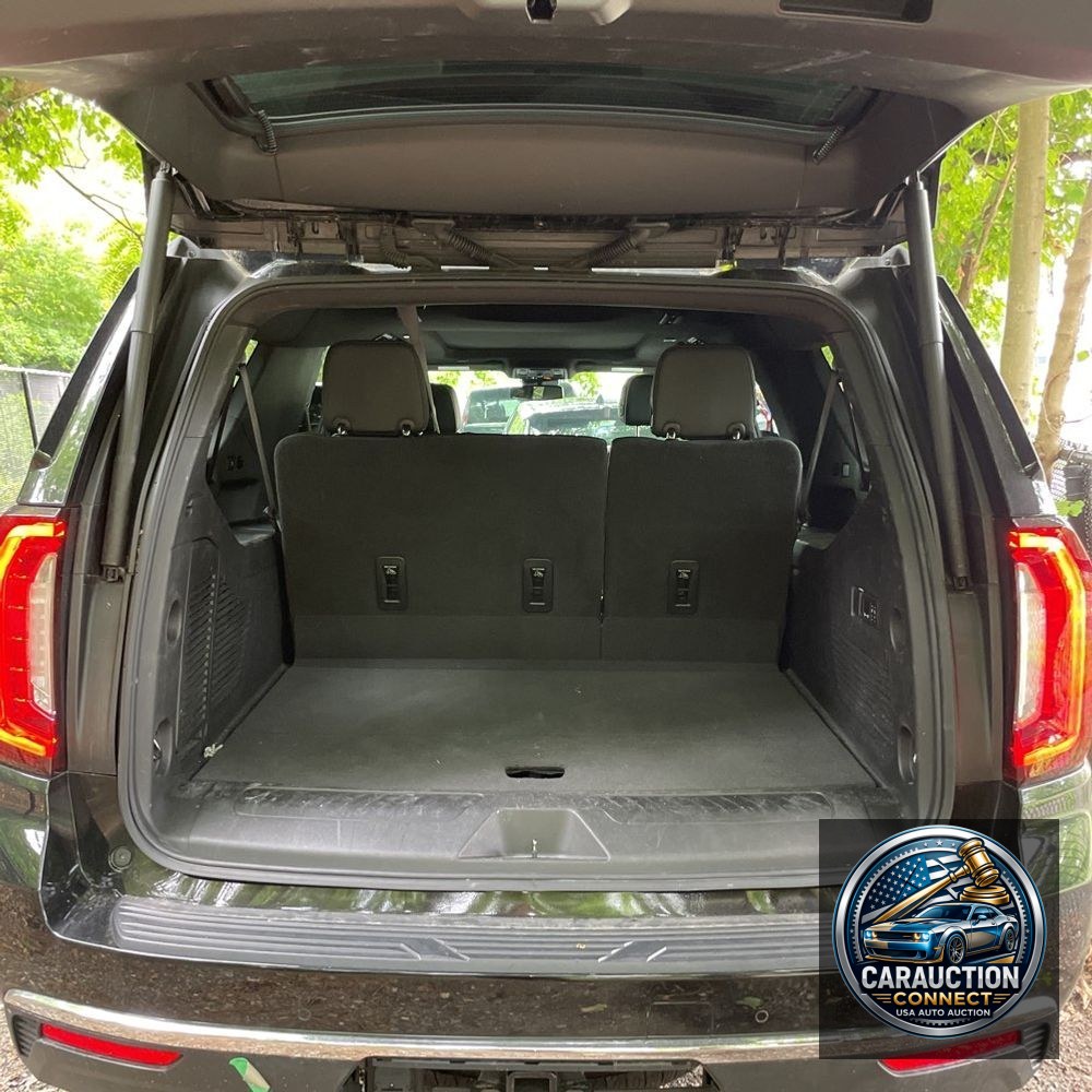 2023 GMC Yukon XL SLT