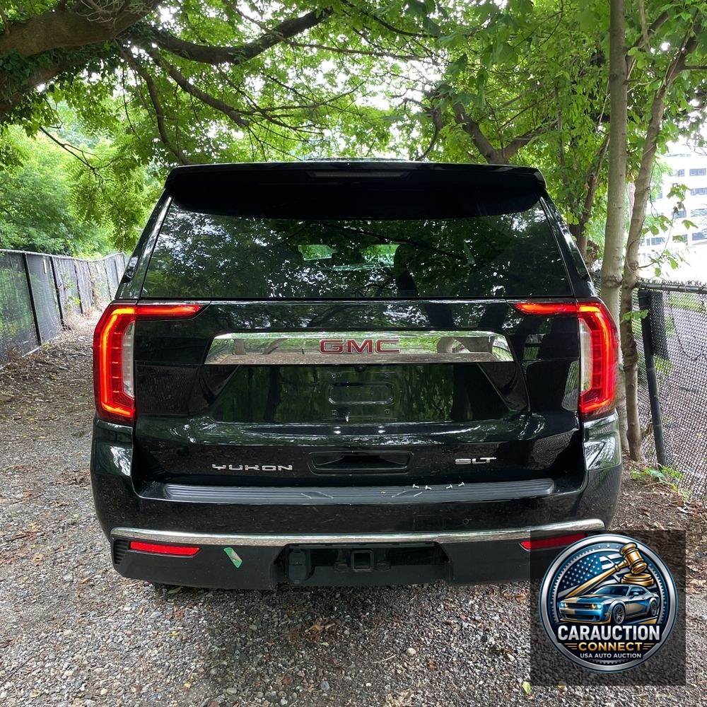2023 GMC Yukon XL SLT