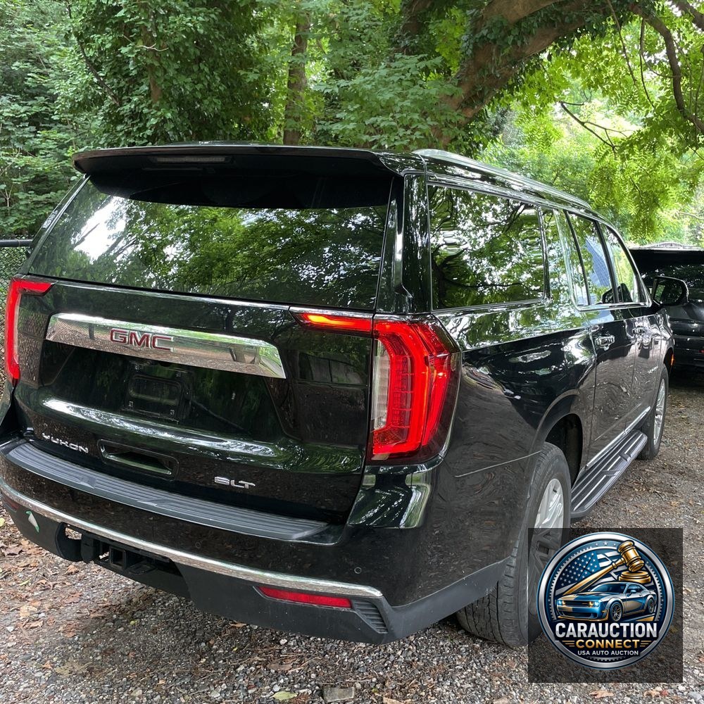 2023 GMC Yukon XL SLT