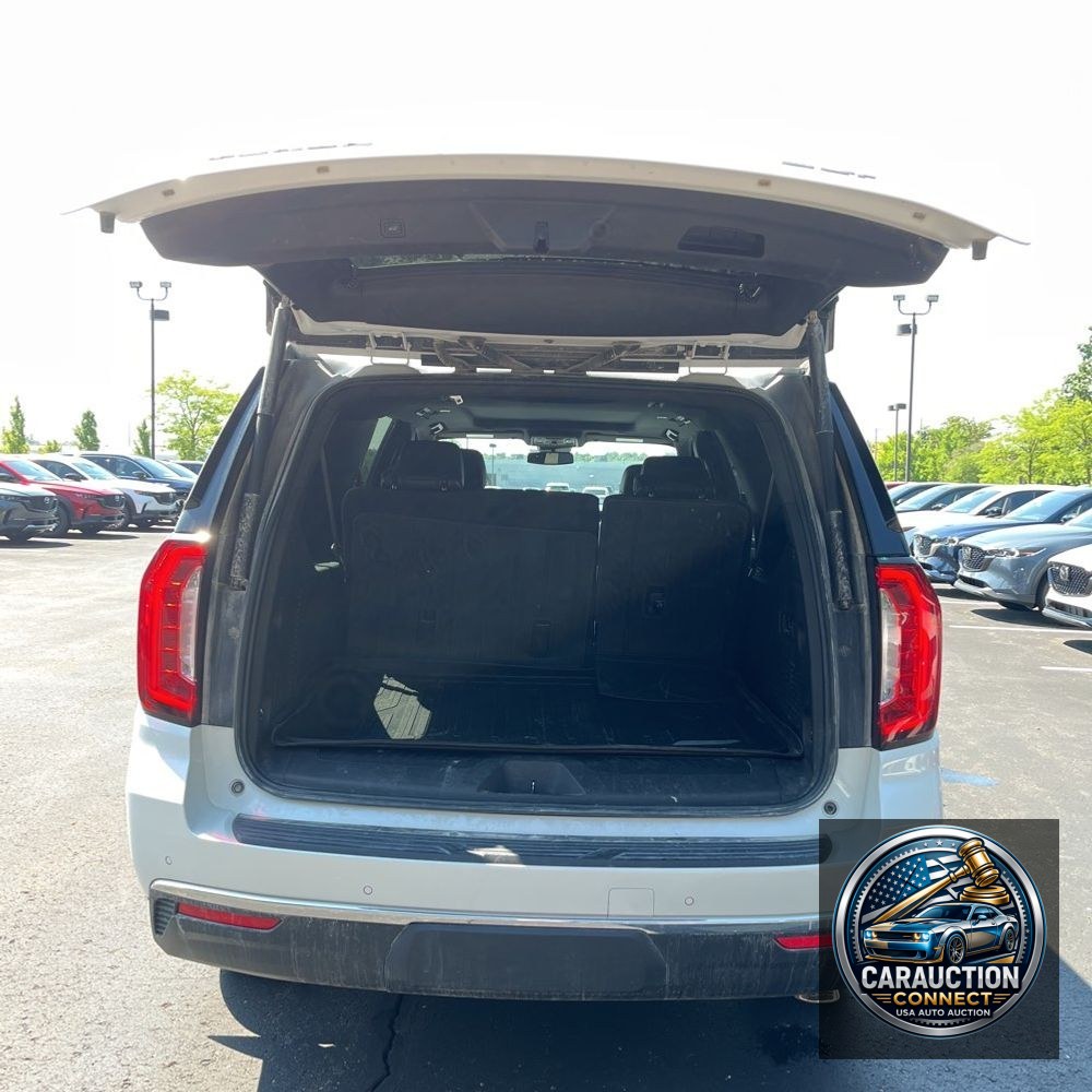 2023 GMC Yukon XL SLT