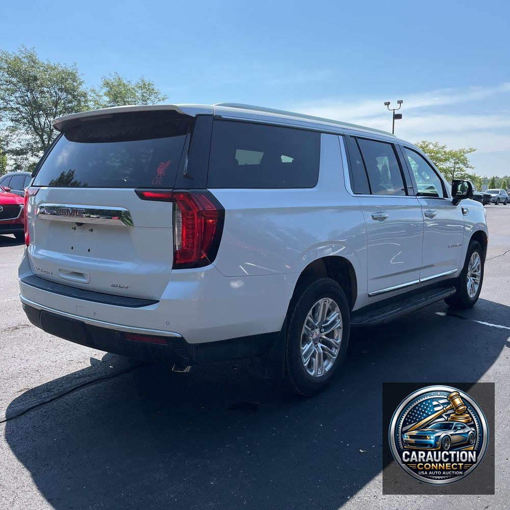 2023 GMC Yukon XL SLT
