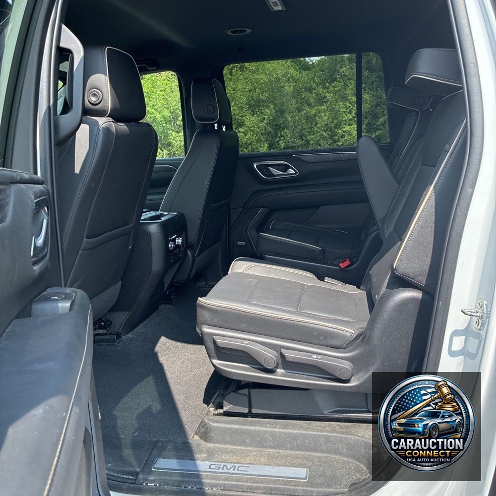 2022 GMC Yukon XL SLT