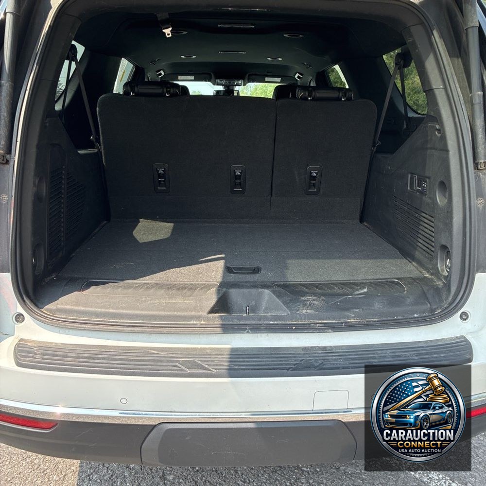 2022 GMC Yukon XL SLT