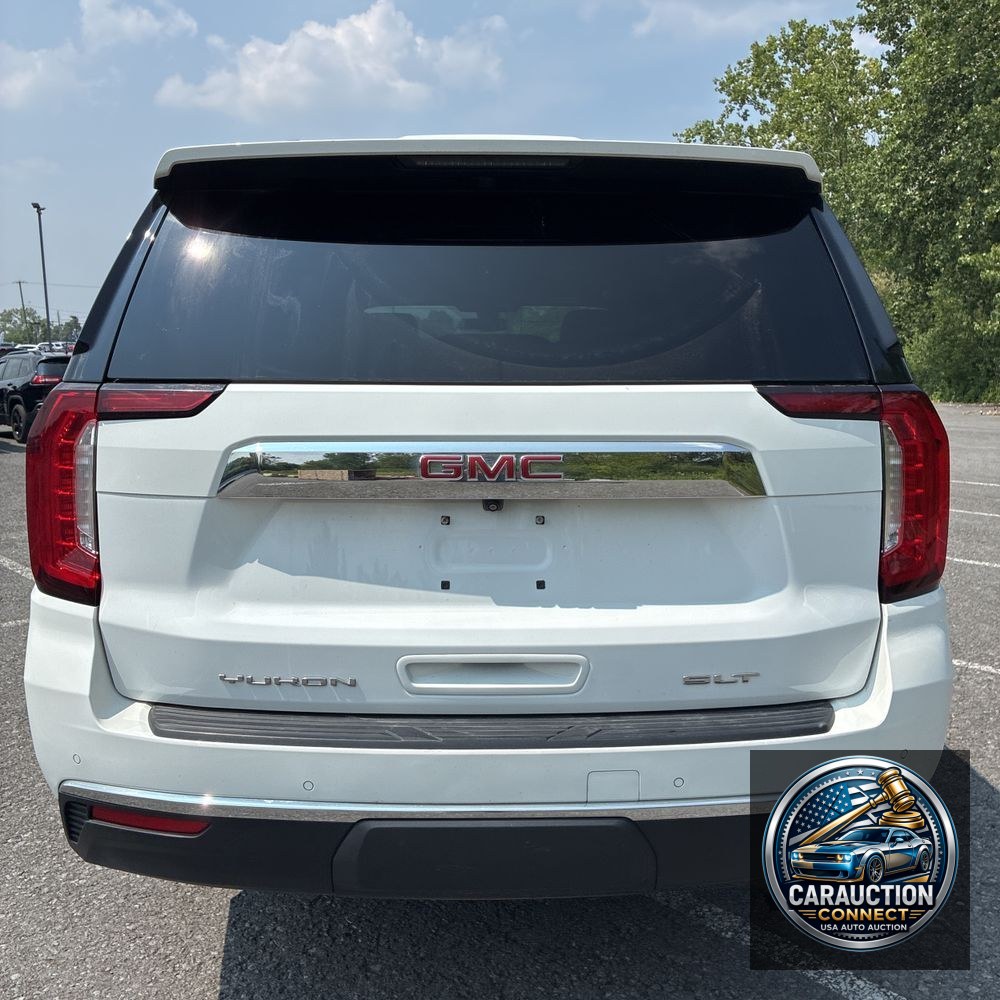 2022 GMC Yukon XL SLT