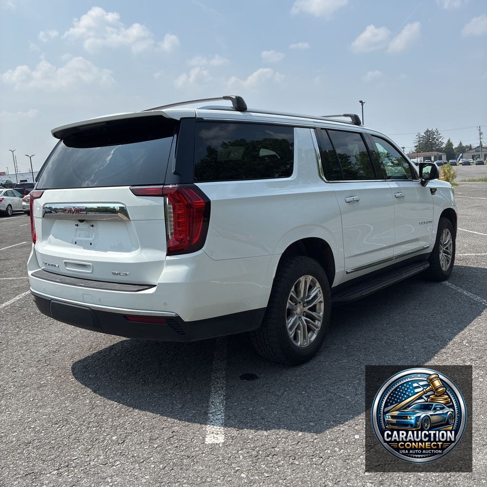 2022 GMC Yukon XL SLT