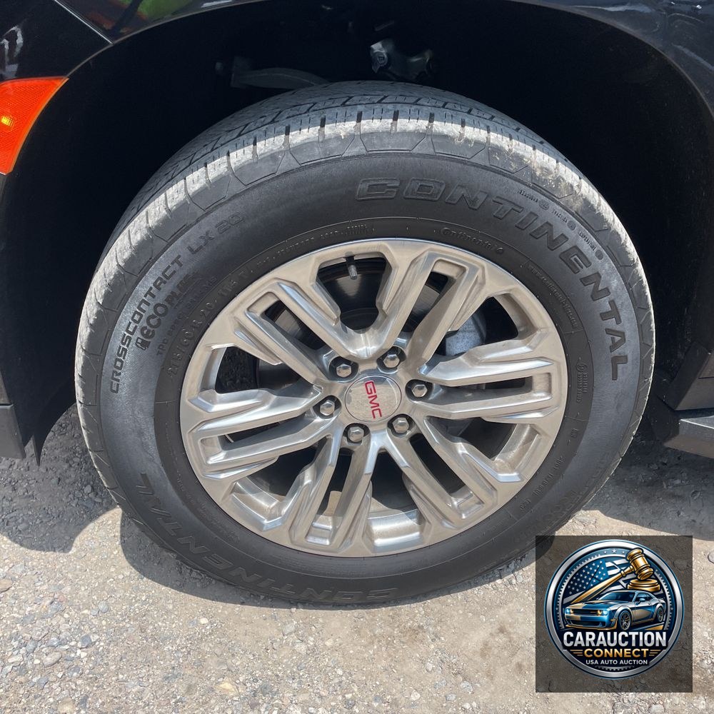 2023 GMC Yukon XL SLT