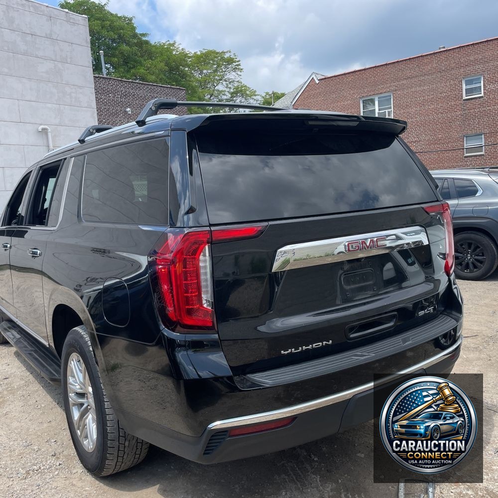 2023 GMC Yukon XL SLT