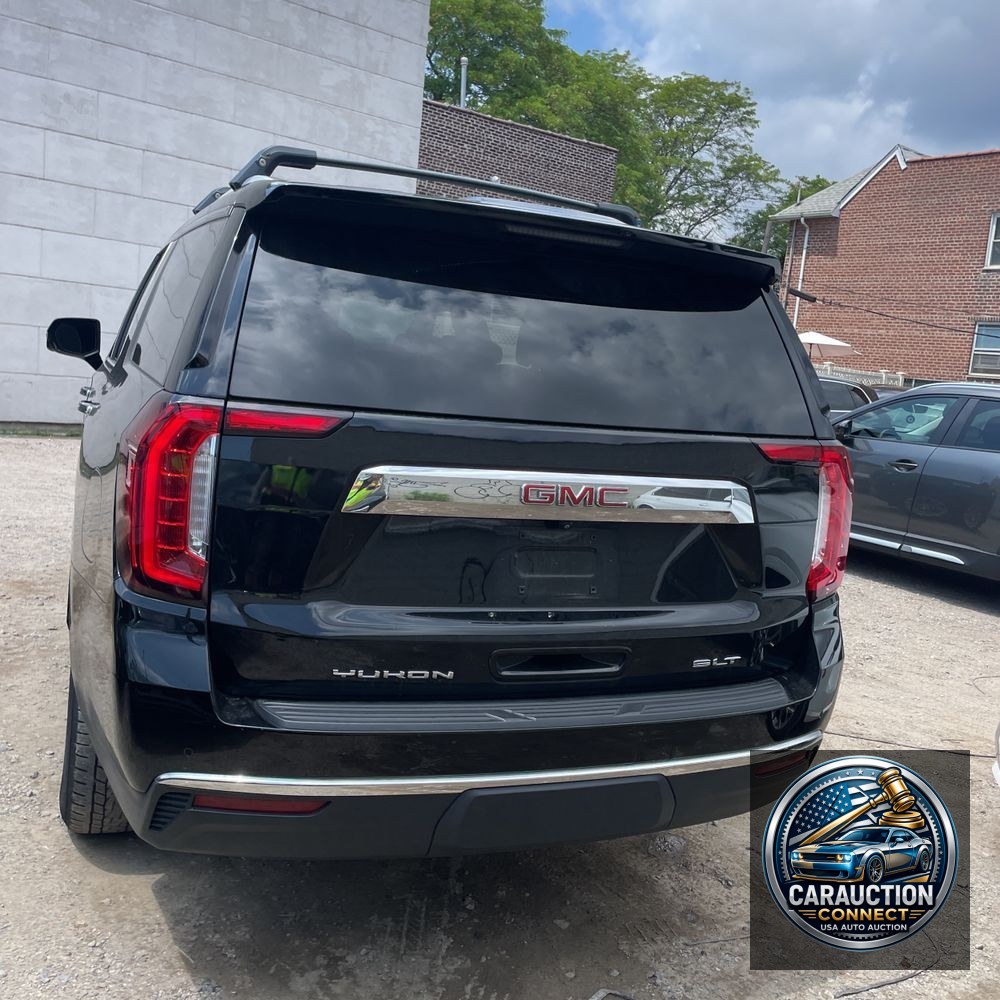 2023 GMC Yukon XL SLT