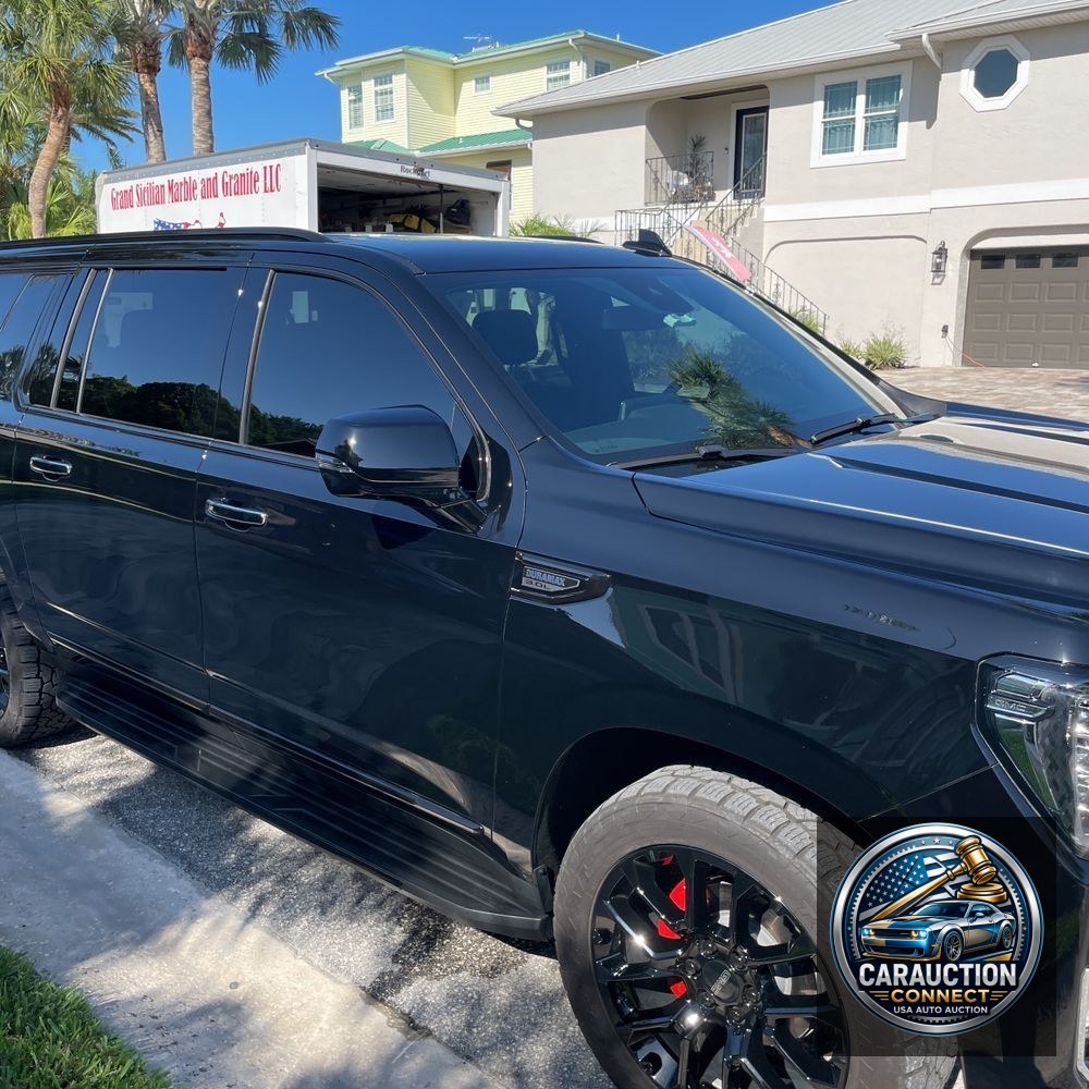 2023 GMC Yukon XL SLT