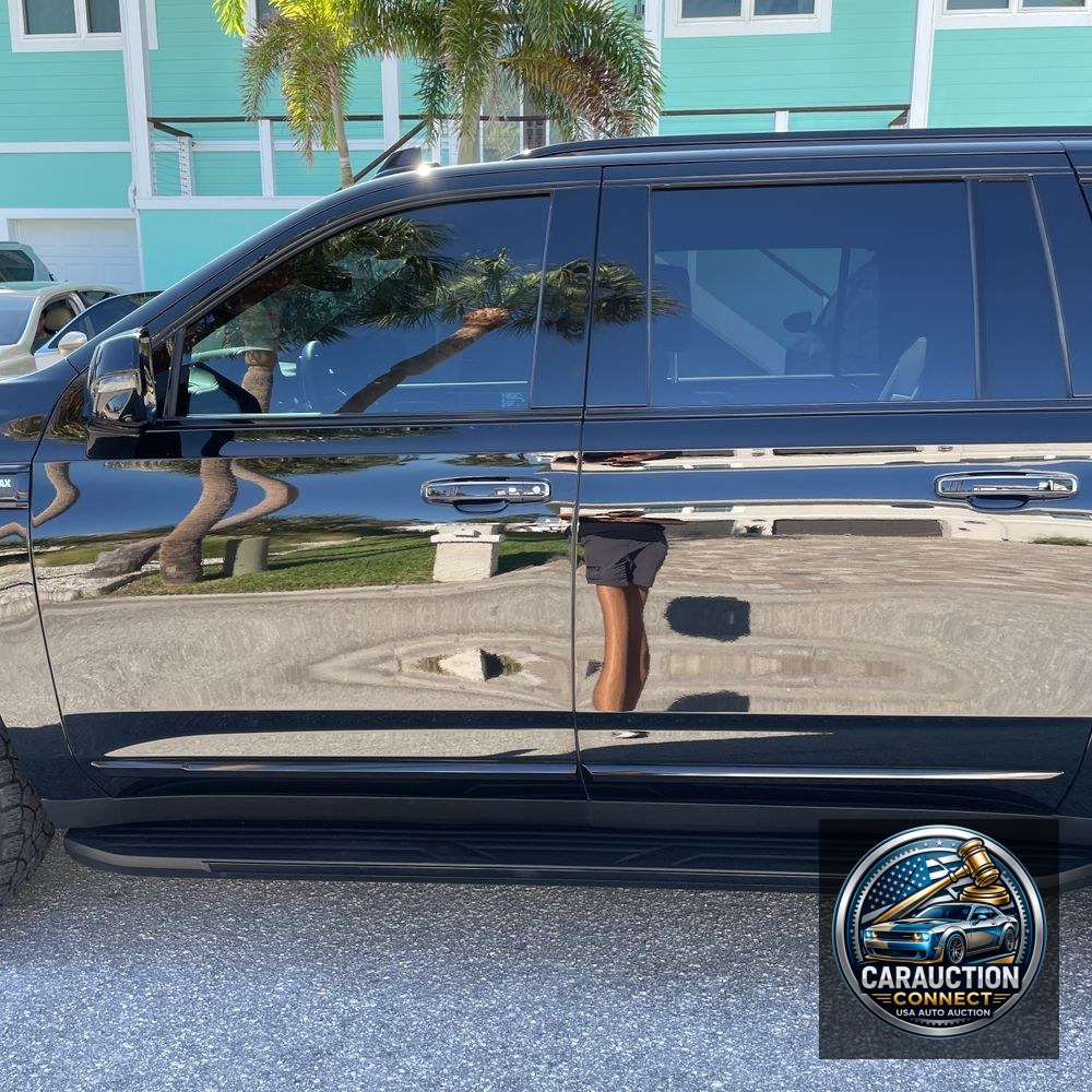 2023 GMC Yukon XL SLT