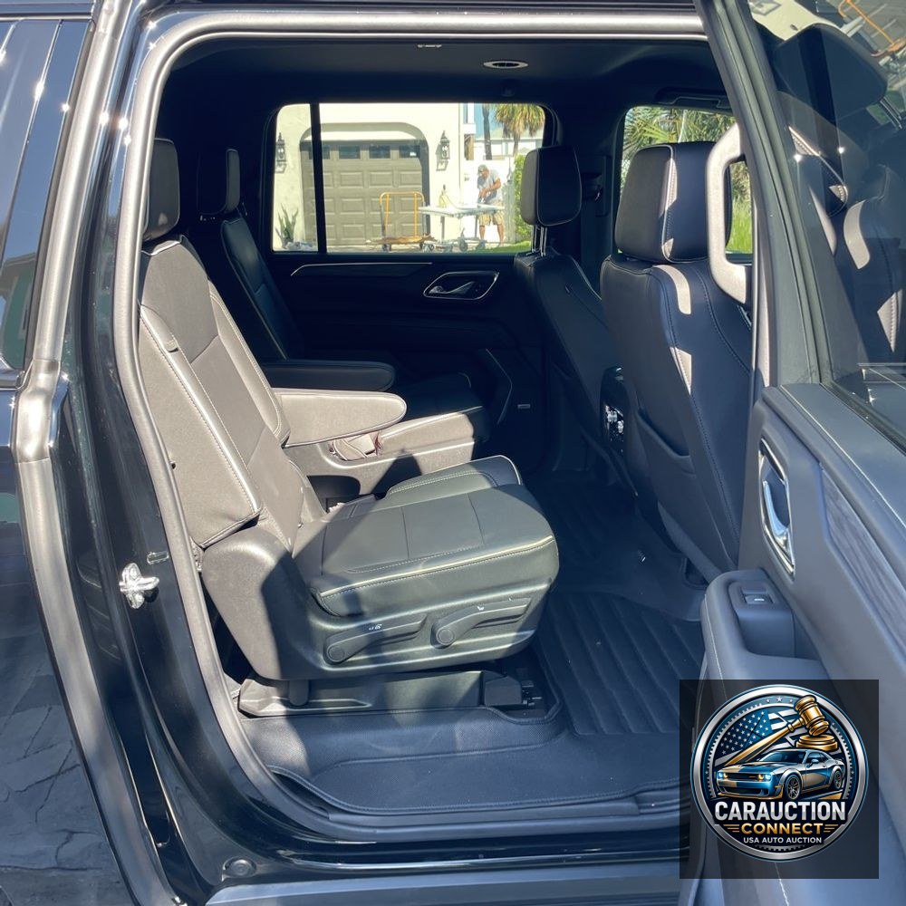 2023 GMC Yukon XL SLT