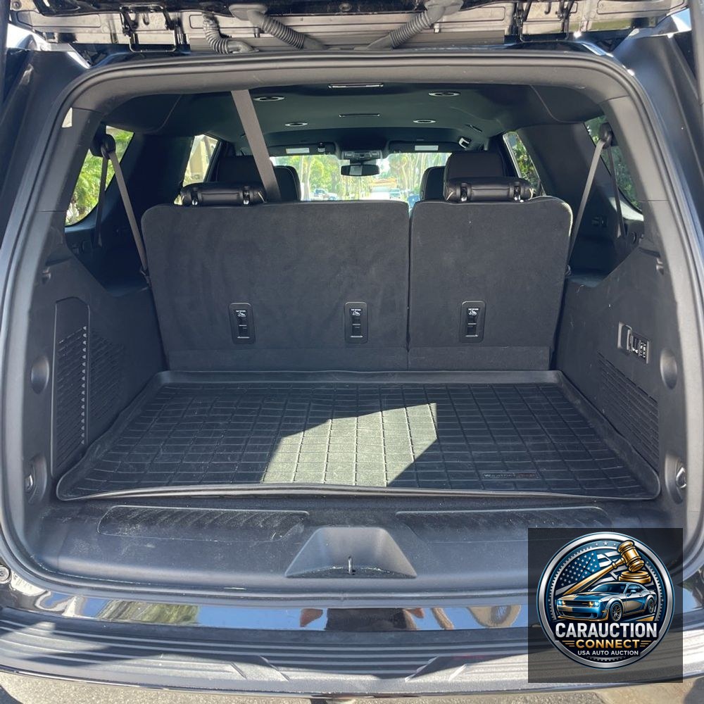 2023 GMC Yukon XL SLT