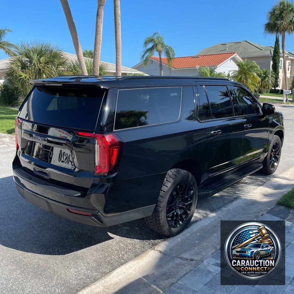 2023 GMC Yukon XL SLT