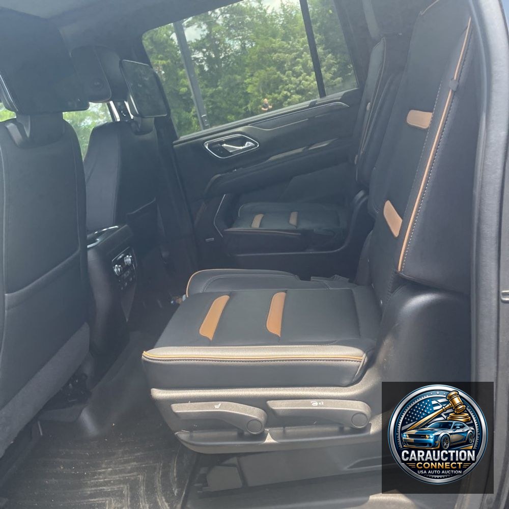 2021 GMC Yukon XL AT4