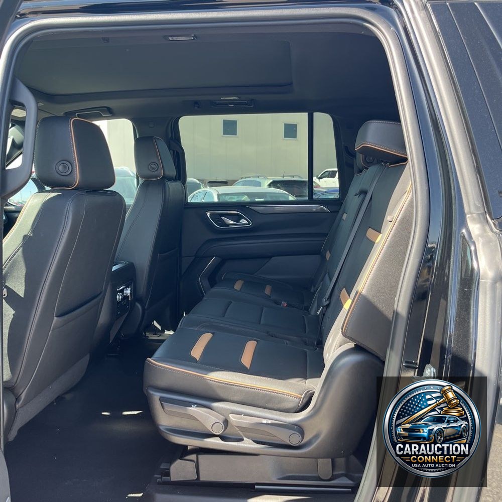 2023 GMC Yukon XL AT4