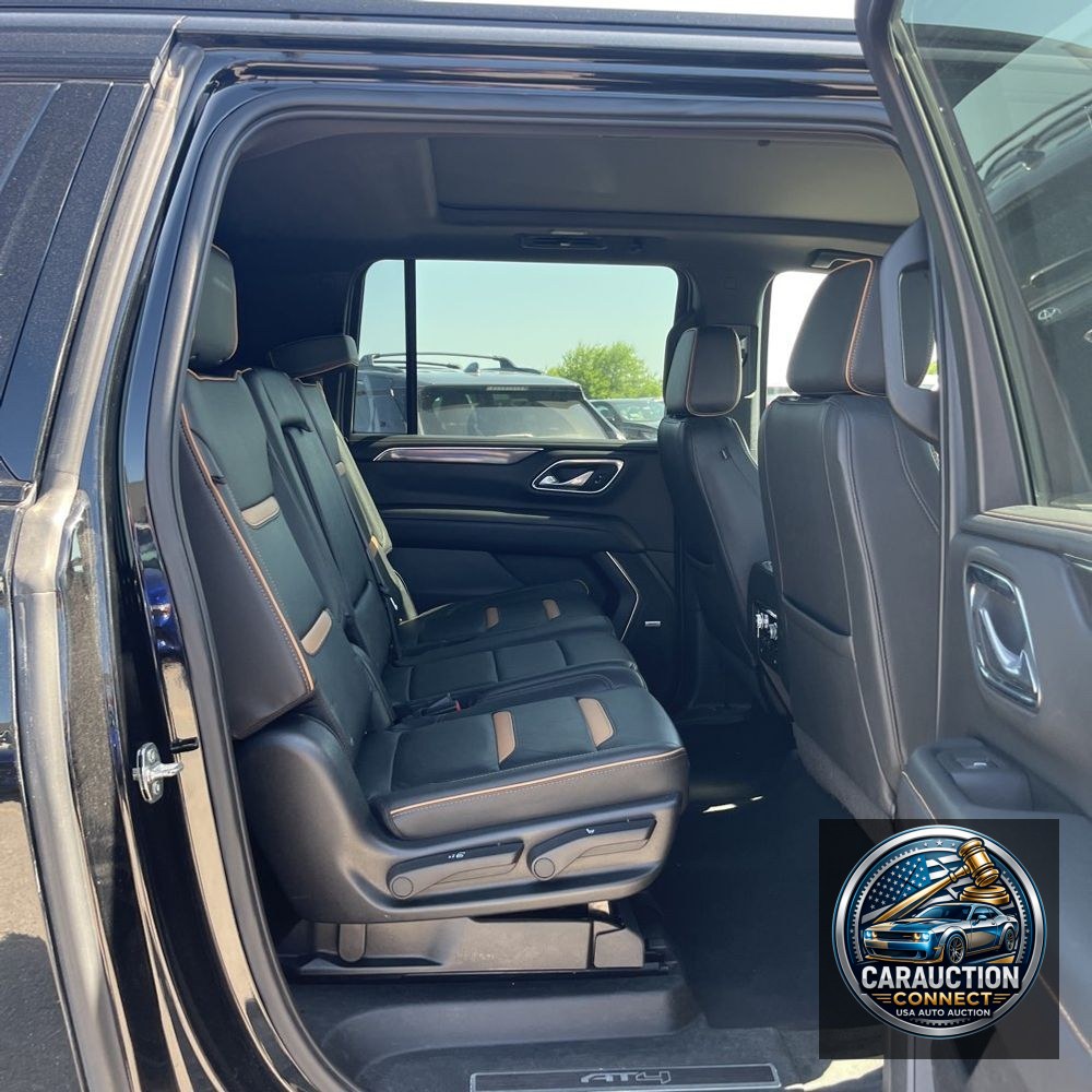 2023 GMC Yukon XL AT4