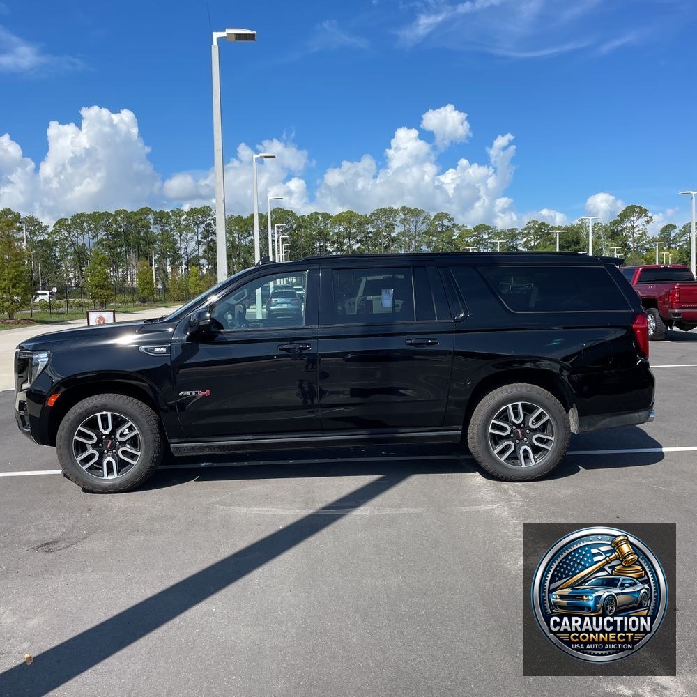 2022 GMC Yukon XL AT4