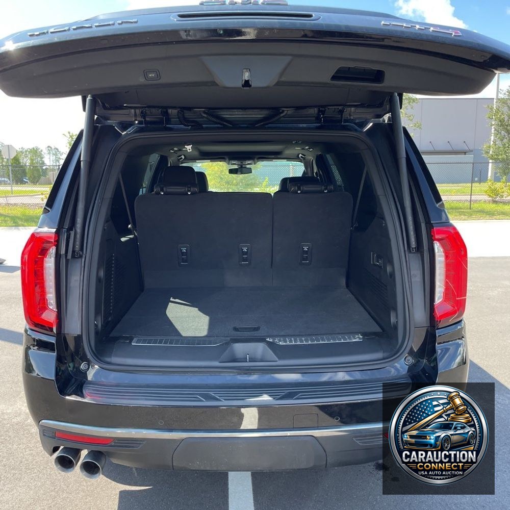 2022 GMC Yukon XL AT4