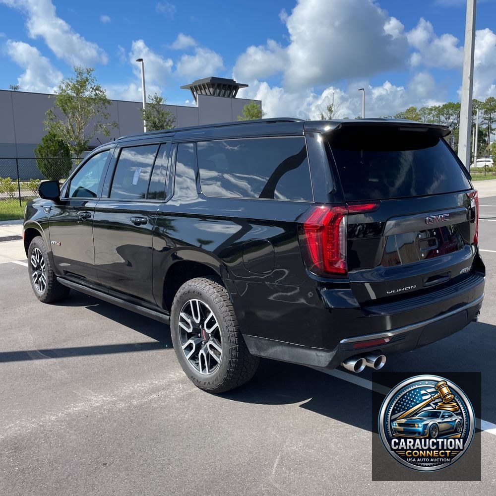 2022 GMC Yukon XL AT4