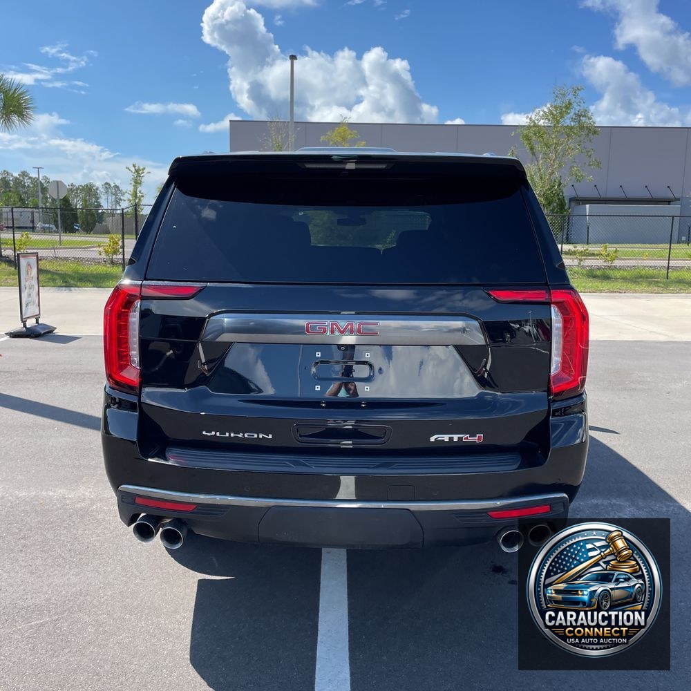 2022 GMC Yukon XL AT4