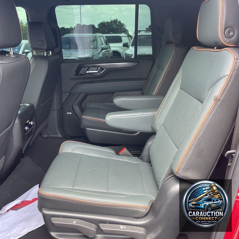 2025 GMC Yukon XL AT4